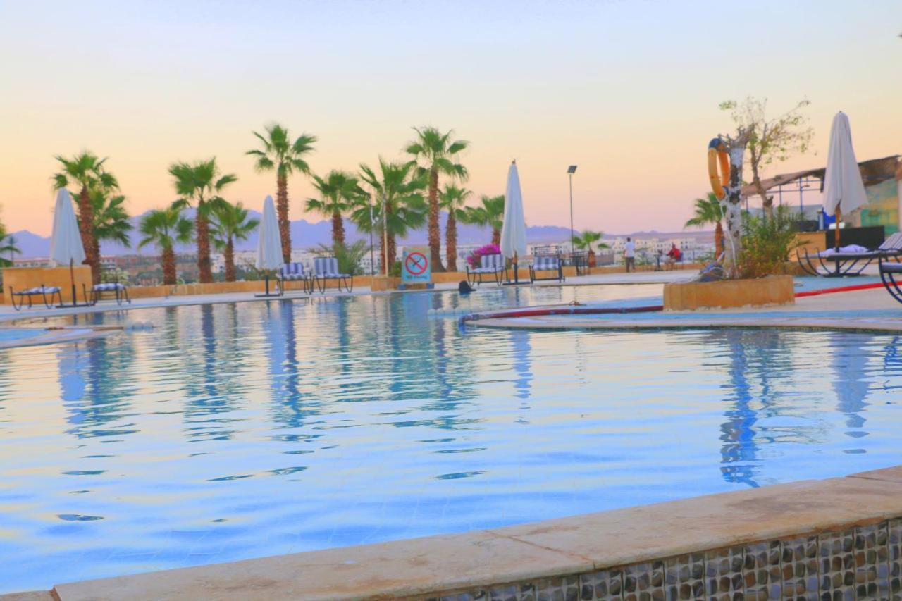 Royal Naama Bay Resort Sharm el-Sheikh Exterior photo